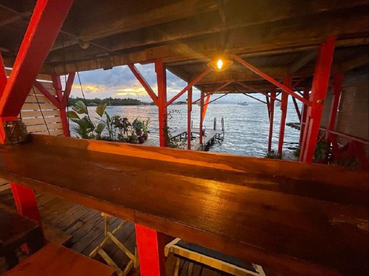 Villa Amaya Bocas del Toro Exterior foto