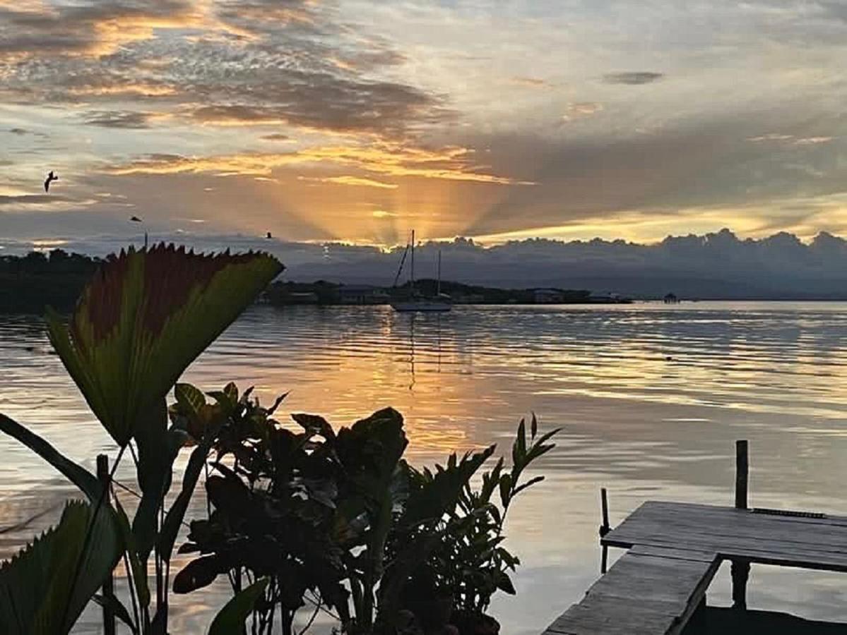 Villa Amaya Bocas del Toro Exterior foto